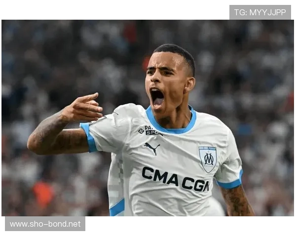 滕哈赫球员培养体系成效显现，年轻球员表现稳健