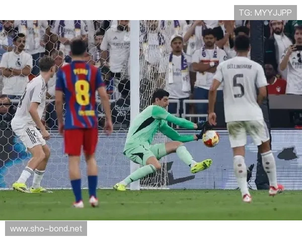 库尔图瓦伤病归来后状态重回巅峰的持续高光解析