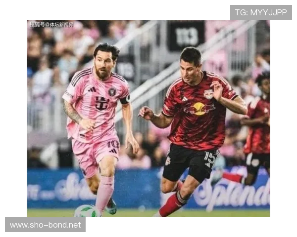 本泽马与苏亚雷斯全能性之争:战术角色与进攻贡献如何体现差异? 本泽马与苏亚雷斯全能性之争:战术角色与进攻贡献如何体现差异?